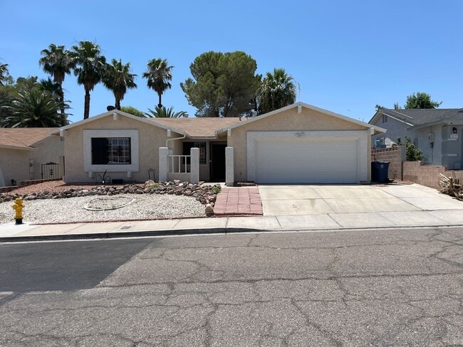 5095 Laurelwood Ave in Las Vegas, NV - Building Photo - Building Photo