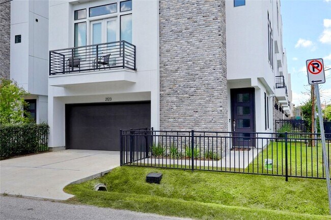 property at 2123 Arabelle St