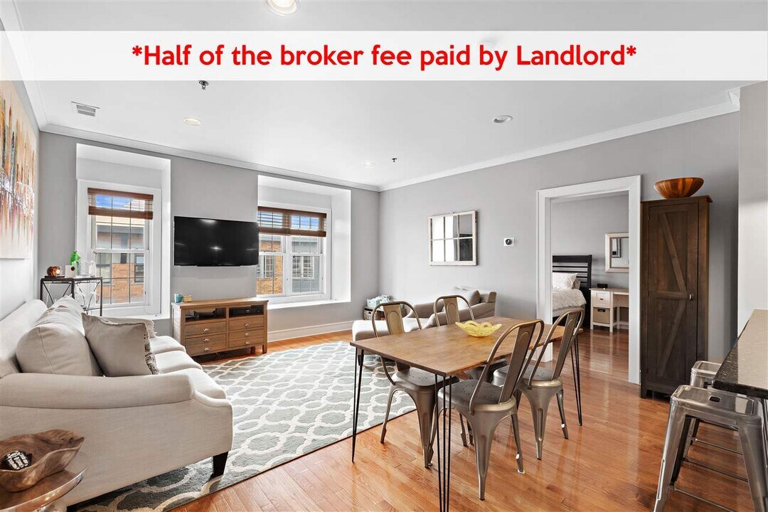 904 Jefferson St-Unit -6J in Hoboken, NJ - Building Photo