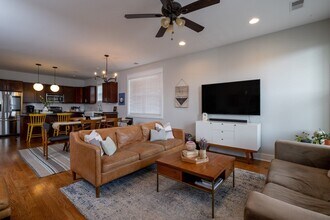 1811B 6th Ave N in Nashville, TN - Building Photo - Building Photo