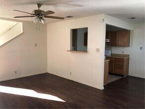 6107 Parkwood Dr in Austin, TX - Building Photo - Building Photo