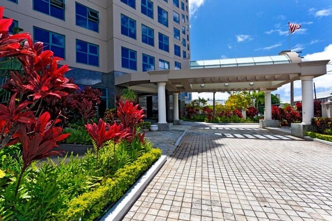 property at 1080 S Beretania St.