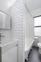34 Ludlow St, Unit 14 in New York, NY - Building Photo - Building Photo