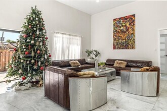 513 Leslie Dr in Hallandale Beach, FL - Building Photo - Building Photo