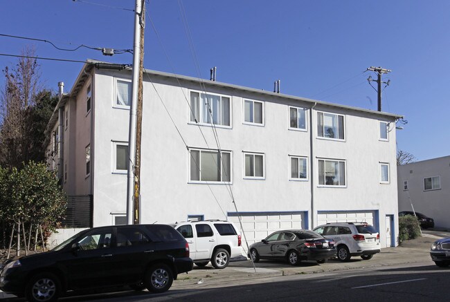 3507 Brighton Ave in Oakland, CA - Foto de edificio - Building Photo