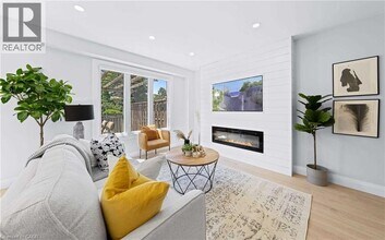 141 Cunningham Dr in New Tecumseth, ON - Building Photo - Building Photo