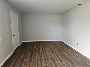 1411 Ramble Brk-Unit -B in Tallahassee, FL - Building Photo - Building Photo