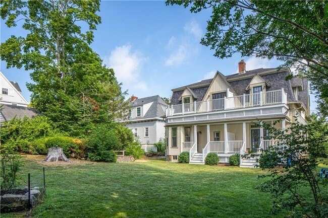 29 Champlin St in Newport, RI - Building Photo - Building Photo