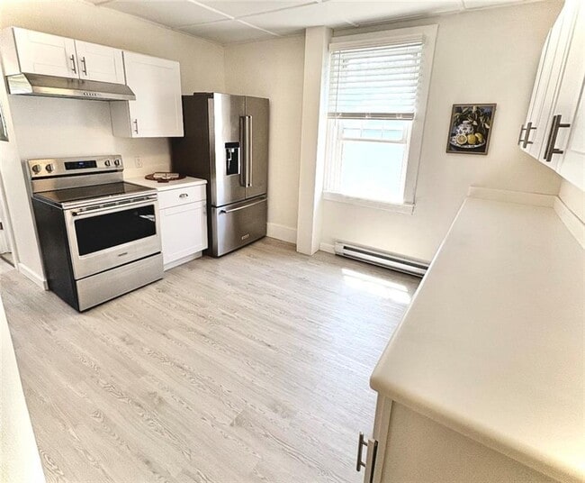 property at 8 Bridge St