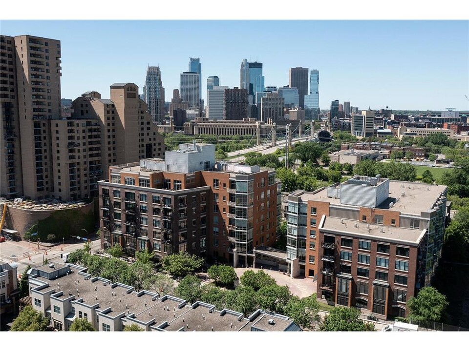 150 NE 2nd St-Unit -B505 in Minneapolis, MN - Building Photo