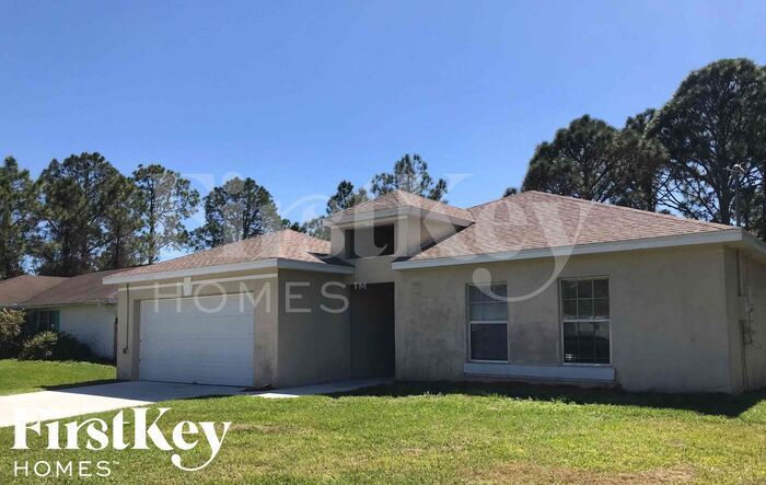 6641 Hornbuckle Blvd in North Port, FL - Building Photo