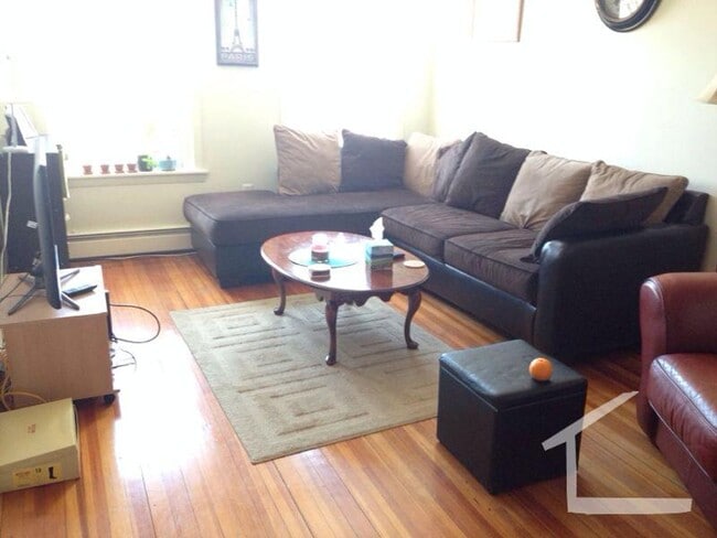 3100 Tappan St in Brookline, MA - Building Photo - Building Photo