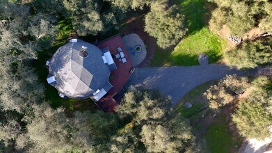 28205 Meadow Oak Ln in Escondido, CA - Building Photo - Building Photo