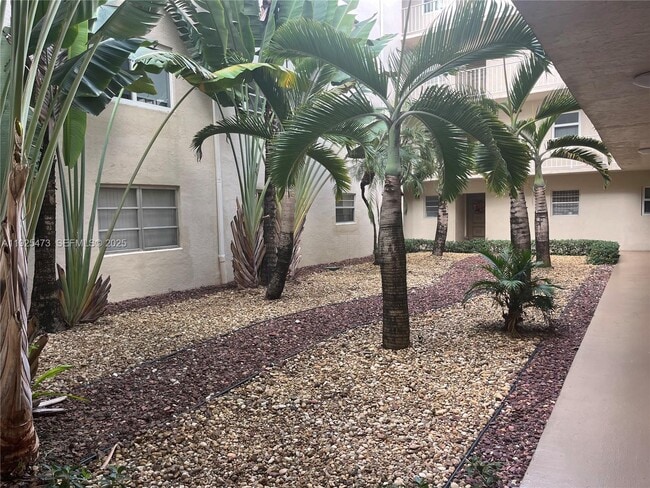 7725 SW 86th St in Miami, FL - Building Photo - Building Photo