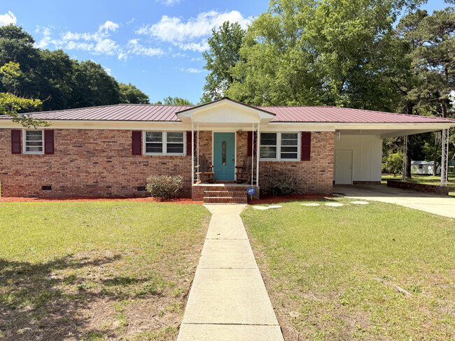 property at 611 S Sundance St