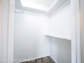 1963 S Bedford St in Los Angeles, CA - Building Photo - Interior Photo