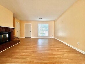 107 Old Ferry Way in Roswell, GA - Building Photo - Building Photo