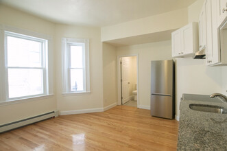 501 E Broadway, Unit 3 in Boston, MA - Building Photo - Building Photo