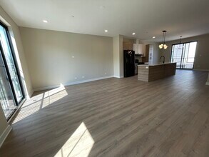 425 Bloom St in Highland Park, IL - Building Photo - Building Photo