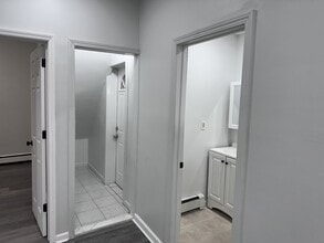 78 N Clinton St in Poughkeepsie, NY - Building Photo - Building Photo