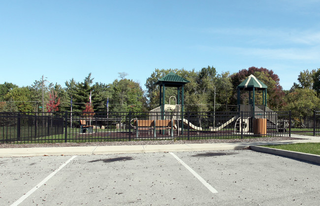 The Georgetown Apartment Homes in Indianapolis, IN - Building Photo - Building Photo