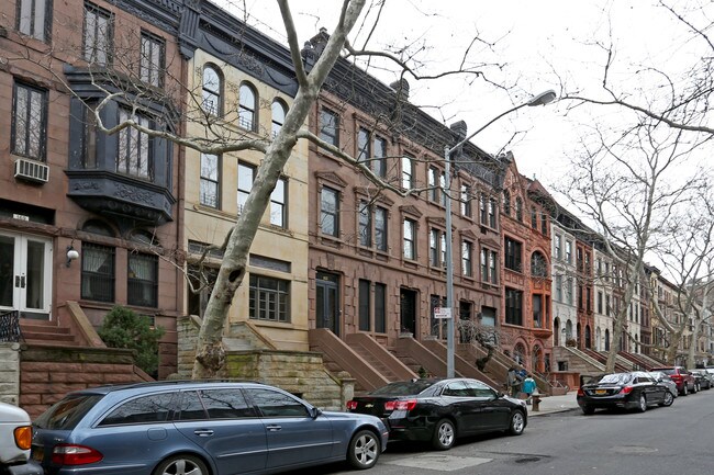 165 W 88th St in New York, NY - Foto de edificio - Building Photo