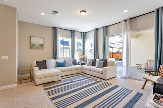 3010 Arido Wy in Marina, CA - Building Photo - Building Photo