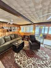 156 Barker Pond Rd in Sebago, ME - Foto de edificio - Building Photo