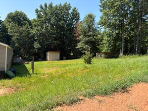 208 Daily Rd in Alto, GA - Foto de edificio - Building Photo