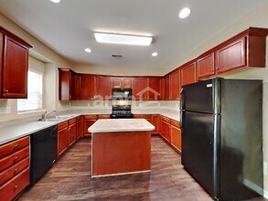 16202 Grafham Cir in Huntersville, NC - Building Photo - Building Photo