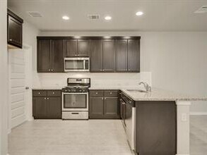 1801 Artesian Spgs Xing in Leander, TX - Building Photo - Building Photo