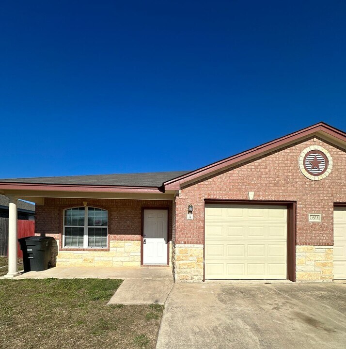 1903 Elms Run Ct in Killeen, TX - Building Photo