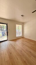 3416 Sunnydale Ln in Denton, TX - Foto de edificio - Building Photo
