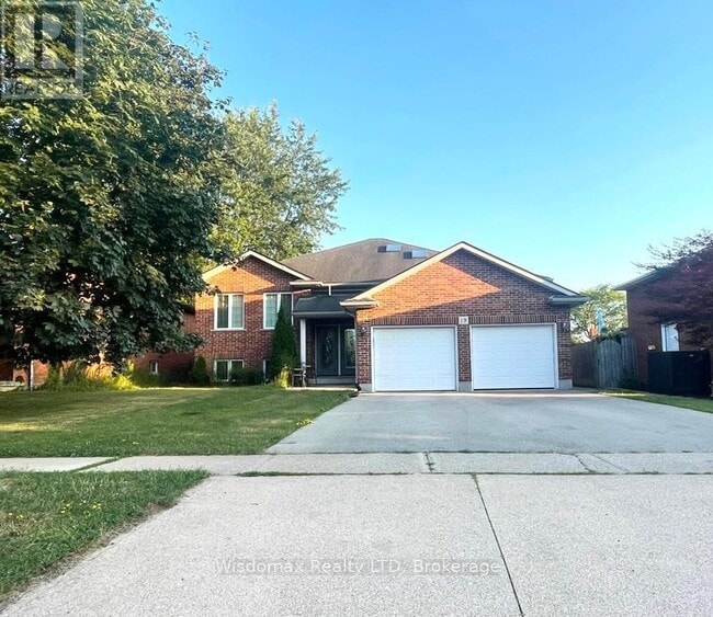 property at 19 Chapel Hill Crescent