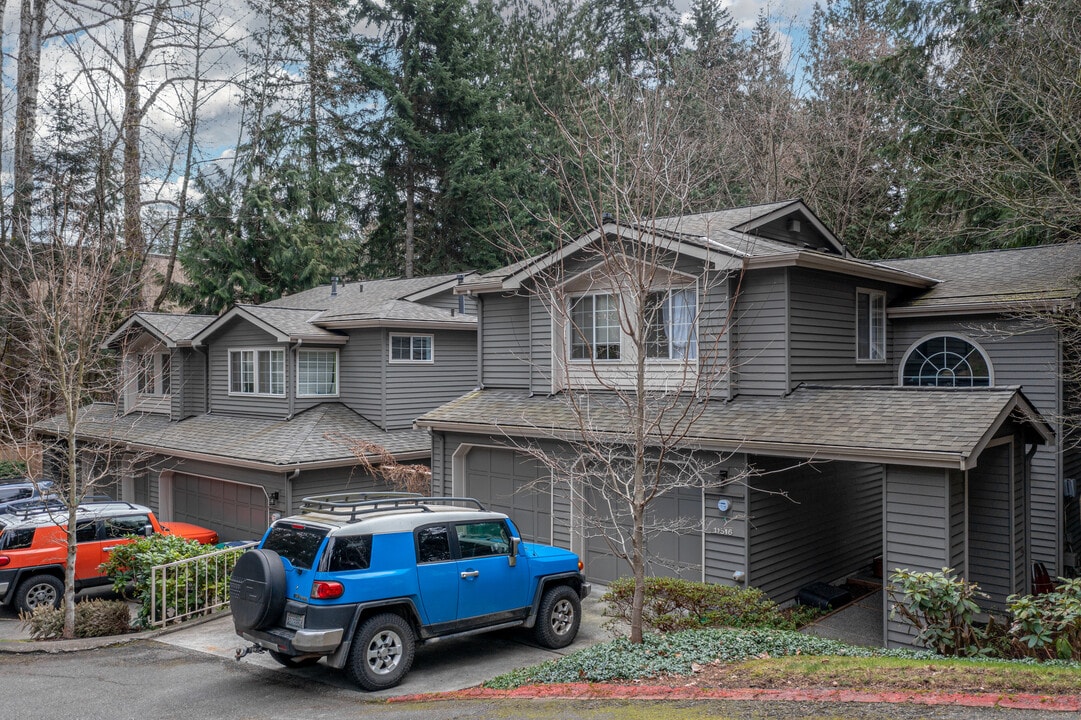 Garden Park Townhomes in Kirkland, WA - Building Photo