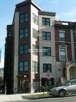 461 Park Dr, Unit 202 in Boston, MA - Building Photo