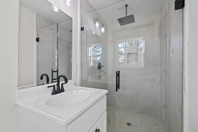 2404 Southern Dr, Unit Master in Durham, NC - Building Photo - Building Photo