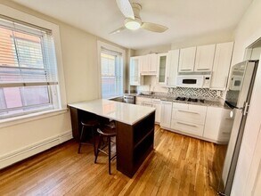 164 Prince St, Unit 2 in Boston, MA - Building Photo - Building Photo