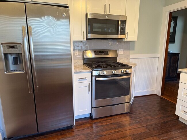 57 W Milton St in Boston, MA - Building Photo - Building Photo