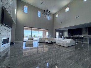 56 Olympia Chase Dr in Las Vegas, NV - Building Photo - Building Photo