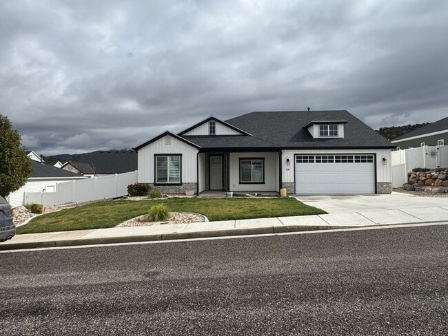 property at 54 N Bristol Dr
