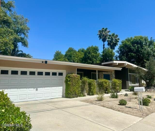 5708 Wilhelmina Ave in Los Angeles, CA - Building Photo - Building Photo
