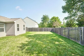12983 Quarterback Ln in Fishers, IN - Building Photo - Building Photo