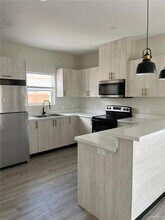 24 S McColl Rd in Edinburg, TX - Building Photo - Building Photo