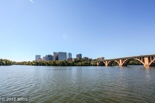 1111 19th St N, Unit #1810 in Arlington, VA - Building Photo