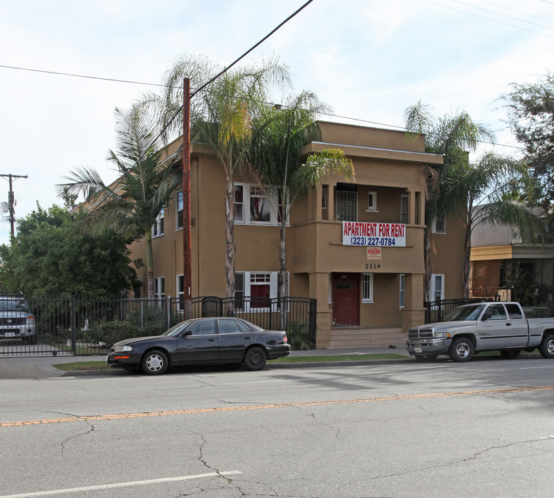 2214 Pasadena Ave in Los Angeles, CA - Building Photo