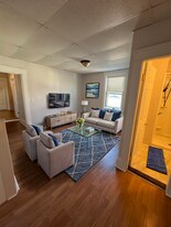 288 1st St in West Warwick, RI - Building Photo