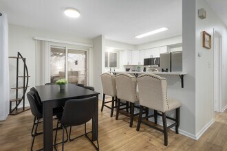 10706 W 90th Ter in Overland Park, KS - Building Photo - Building Photo