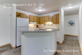 16724 Brunswick Ave SE in Prior Lake, MN - Building Photo - Building Photo