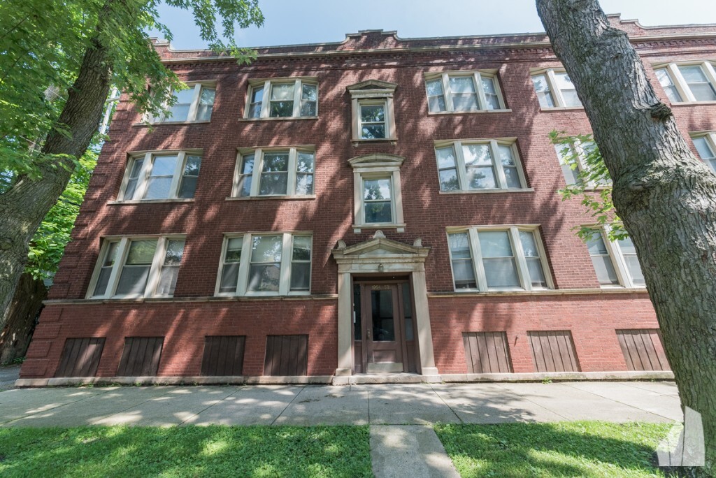 1940 W Winona St, Unit 2 in Chicago, IL - Foto de edificio